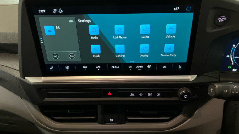 Volkswagen Transporter T32 Lwb Electric 160kW 65kWh Commerce Pro Kombi Van Auto